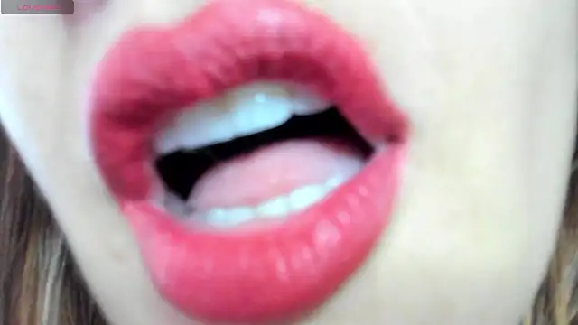 queen fetish online show from March 14, 2026, 5:40 pm