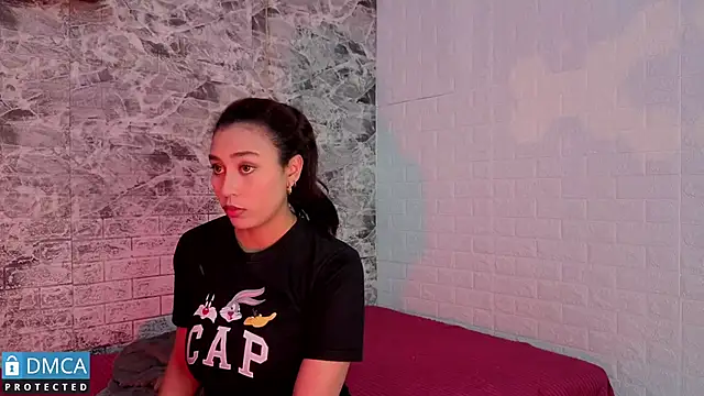 CarolRodriguez  online show from November 19, 2025, 5:13 pm