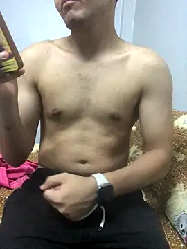 Snapshot of Arabian-B chatting on October 21, 2025, 10:05 am Arabian-B online show from October 21, 2025, 10:05 am