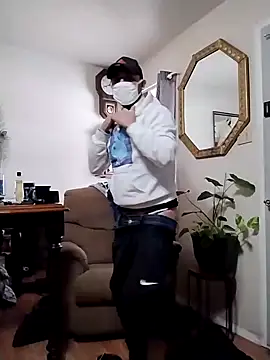 prettyboi6992 online show from February 10, 2025, 4:47 pm