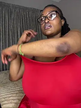 Bustygoddess32 online show from February 14, 2026, 9:00 pm