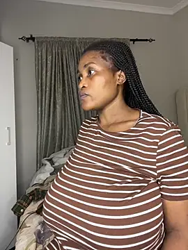 Bustygoddess32 online show from March 17, 2026, 6:00 pm