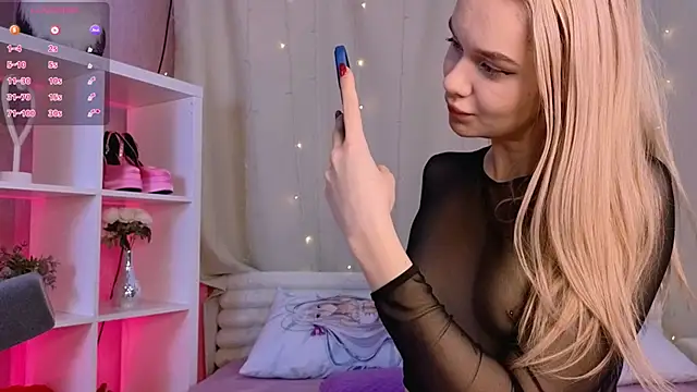 Snapshot of Viena_dias chatting on February 17, 2025, 7:47 am Viena dias online show from February 17, 2025, 7:47 am