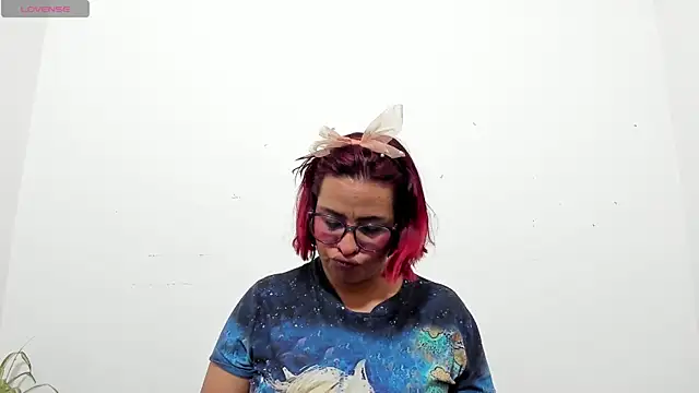 hazel 34 online show from March 31, 2026, 8:48 am