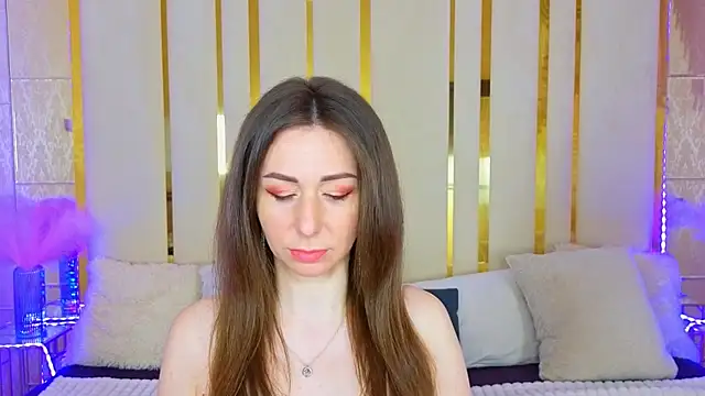 KimmmLi online show from April 4, 2026, 6:00 am