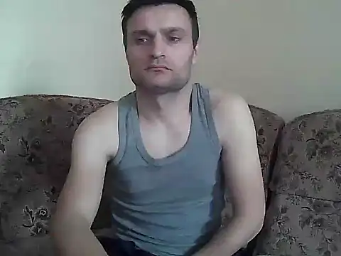 Snapshot of suarez1235 chatting on February 16, 2026, 11:06 am suarez1235 online show from February 16, 2026, 11:06 am