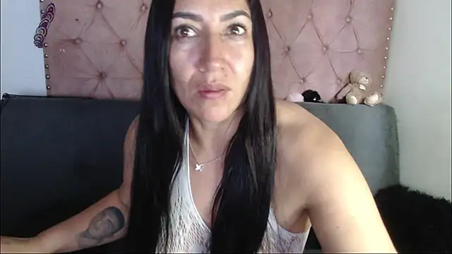 Snapshot of missbella1 chatting on July 18, 2026, 8:23 pm missbella1 online show from July 18, 2026, 8:23 pm
