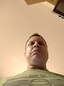 fukurbutt online show from February 15, 2026, 2:41 am