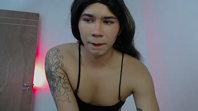 Moon Foxxy online show from July 19, 2026, 8:45 pm