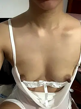 -Meomeo- online show from October 18, 2025, 3:20 am