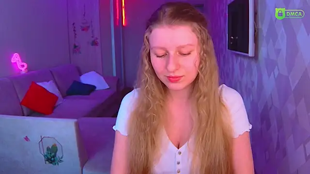 Snapshot of AmaliaQueen chatting on March 2, 2025, 2:32 pm AmaliaQueen online show from March 2, 2025, 2:32 pm