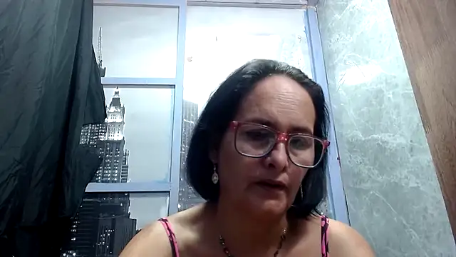 Nastylatinaxxx online show from October 20, 2025, 12:05 pm