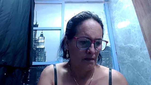 Nastylatinaxxx online show from November 8, 2025, 12:49 pm