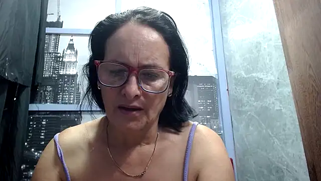 Nastylatinaxxx online show from December 1, 2025, 12:10 pm