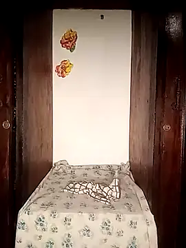 The-Peach-Flexer online show from September 26, 2025, 9:08 pm