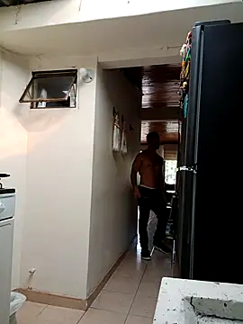 sebasxx97 online show from November 21, 2025, 1:21 pm