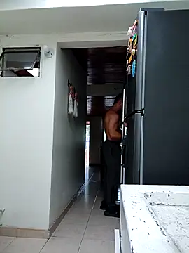 sebasxx97 online show from April 16, 2026, 12:50 pm