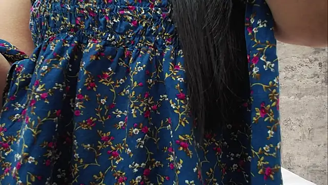 JainaRogers online show from October 23, 2025, 5:12 pm