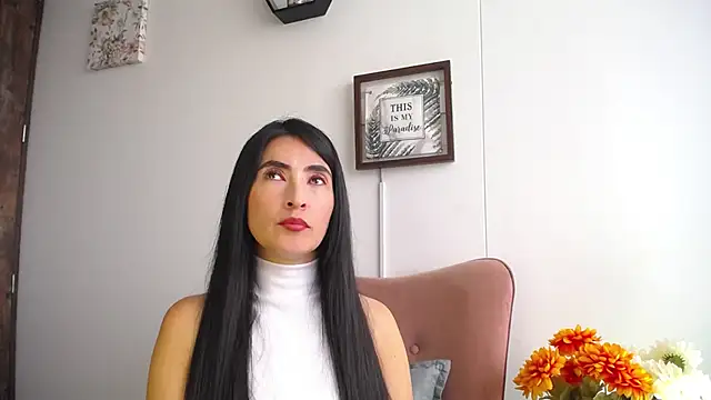 JainaRogers online show from January 14, 2026, 5:07 pm