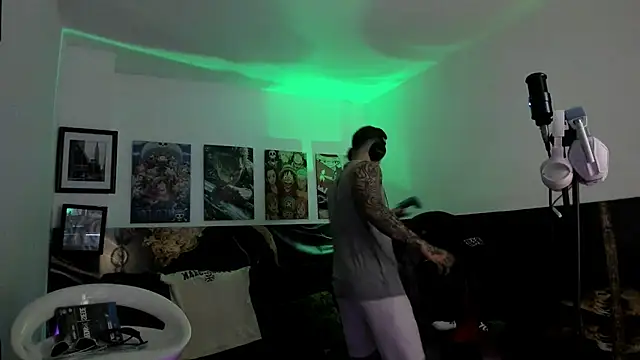 Sisoyalejo420 online show from October 9, 2025, 4:05 pm