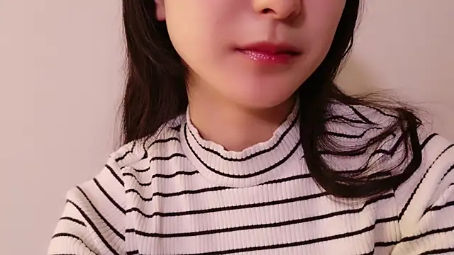 POCARI SWEAT online show from February 1, 2025, 12:26 pm