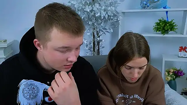  Olli  Stiw  online show from October 26, 2025, 7:03 am