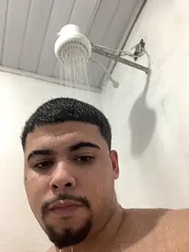 Casal Safado  online show from October 10, 2025, 11:15 pm