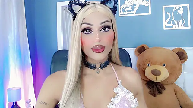 Snapshot of amal_baddell chatting on February 4, 2025, 3:54 am amal baddell online show from February 4, 2025, 3:54 am