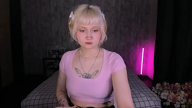 MariaMango online show from October 21, 2025, 12:33 am