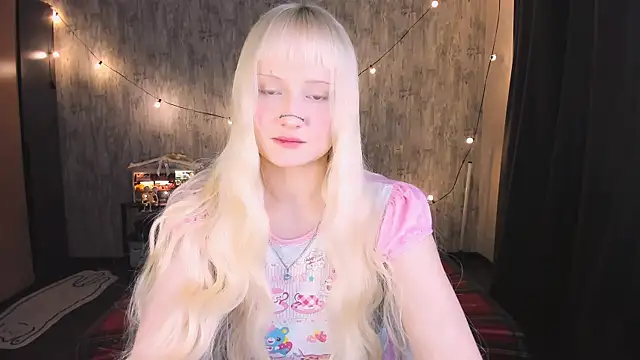 MariaMango online show from November 23, 2025, 12:10 am