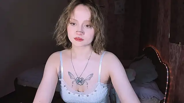 MariaMango online show from April 10, 2026, 4:33 pm