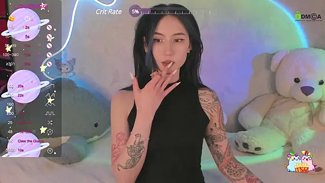 Snapshot of EmmaHixLove chatting on February 14, 2025, 4:20 pm EmmaHixLove online show from February 14, 2025, 4:20 pm
