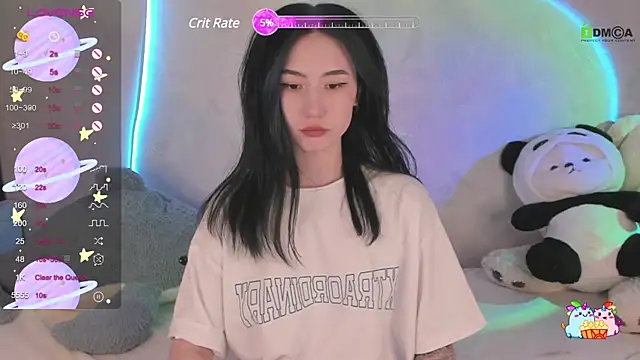 Snapshot of EmmaHixLove chatting on February 19, 2025, 1:39 pm EmmaHixLove online show from February 19, 2025, 1:39 pm