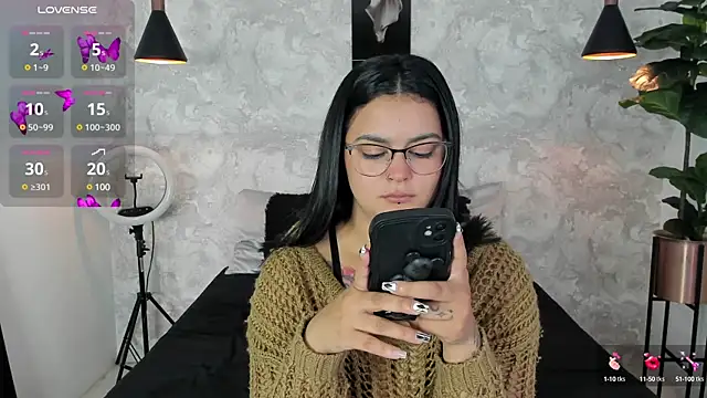 alina stark online show from January 15, 2025, 1:52 pm