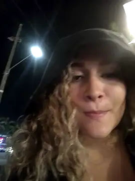 Snapshot of Sara_smiiith211 chatting on February 23, 2025, 2:51 am Sara smiiith211 online show from February 23, 2025, 2:51 am