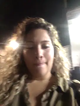 Snapshot of Sara_smiiith211 chatting on March 14, 2025, 4:54 am Sara smiiith211 online show from March 14, 2025, 4:54 am