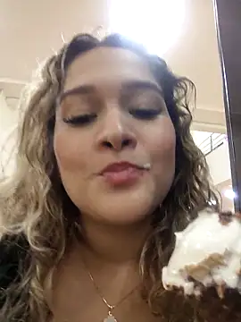 Snapshot of Sara_smiiith211 chatting on March 22, 2025, 12:17 am Sara smiiith211 online show from March 22, 2025, 12:17 am