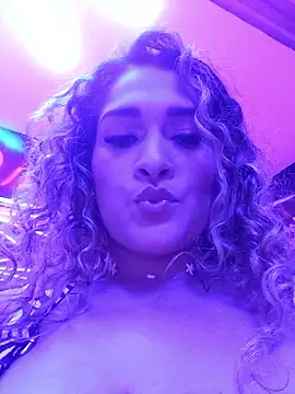 Snapshot of Sara_smiiith211 chatting on September 21, 2025, 2:35 am Sara smiiith211 online show from September 21, 2025, 2:35 am