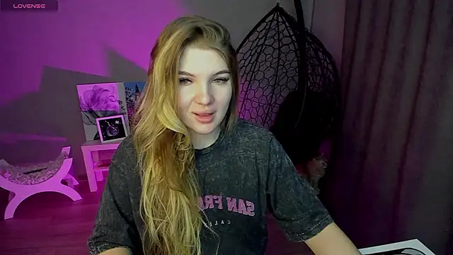 Snapshot of lily_williamss chatting on February 2, 2026, 12:20 am lily williamss online show from February 2, 2026, 12:20 am