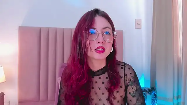 Emilywatsonn online show from January 7, 2025, 12:09 pm