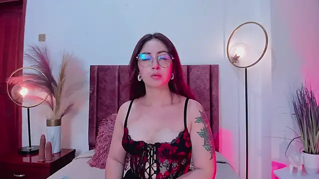 Emilywatsonn online show from February 21, 2025, 11:44 am