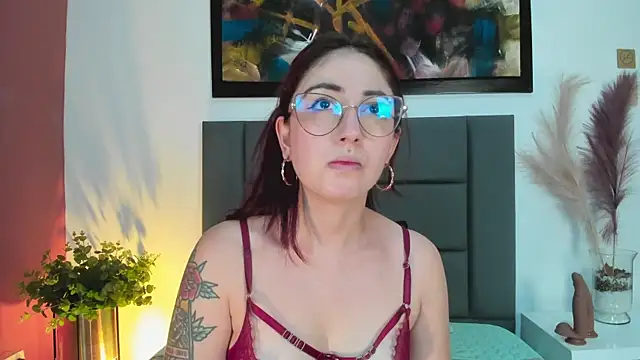 Emilywatsonn online show from September 16, 2025, 12:22 am