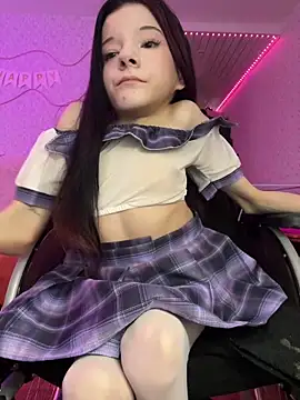 MiniSophiaa online show from March 9, 2025, 8:51 am