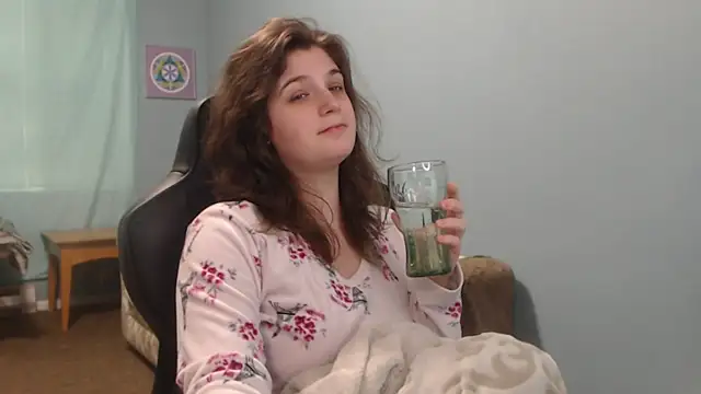 TreeJeanne online show from March 7, 2025, 12:58 am