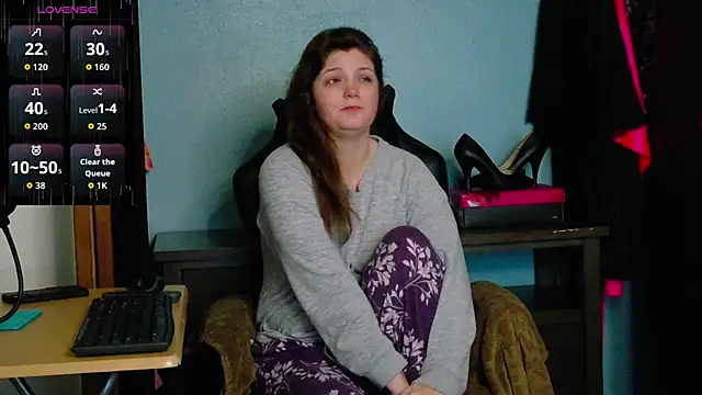 TreeJeanne online show from October 8, 2025, 12:30 am