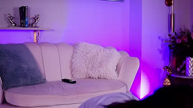 babyyboomm online show from April 7, 2026, 1:22 pm