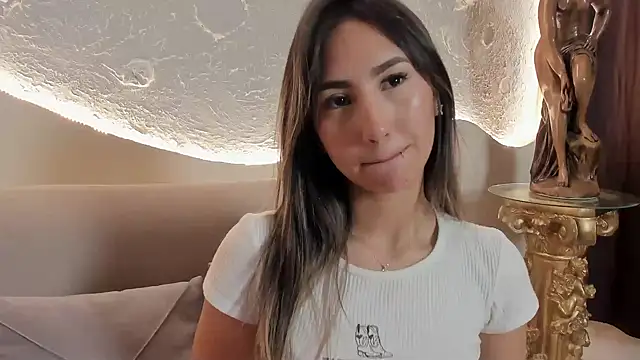  Emma Valka online show from November 10, 2025, 4:50 pm