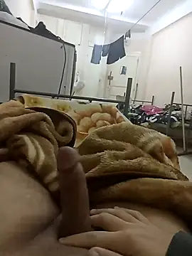 Snapshot of Hot_Boy_2004 chatting on February 8, 2025, 1:22 am Hot Boy 2004 online show from February 8, 2025, 1:22 am