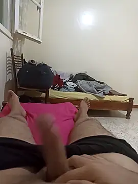 Snapshot of Hot_Boy_2004 chatting on September 21, 2025, 5:47 pm Hot Boy 2004 online show from September 21, 2025, 5:47 pm