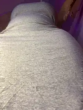 Cherrytowild online show from December 3, 2025, 5:44 pm